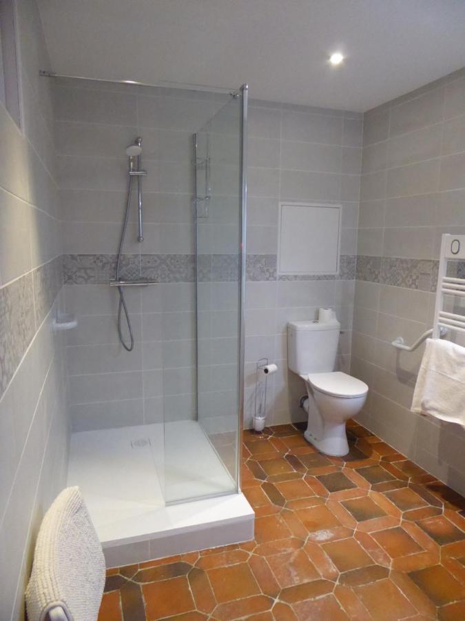 Logis Hotel L'Arche De Noe Екстер'єр фото