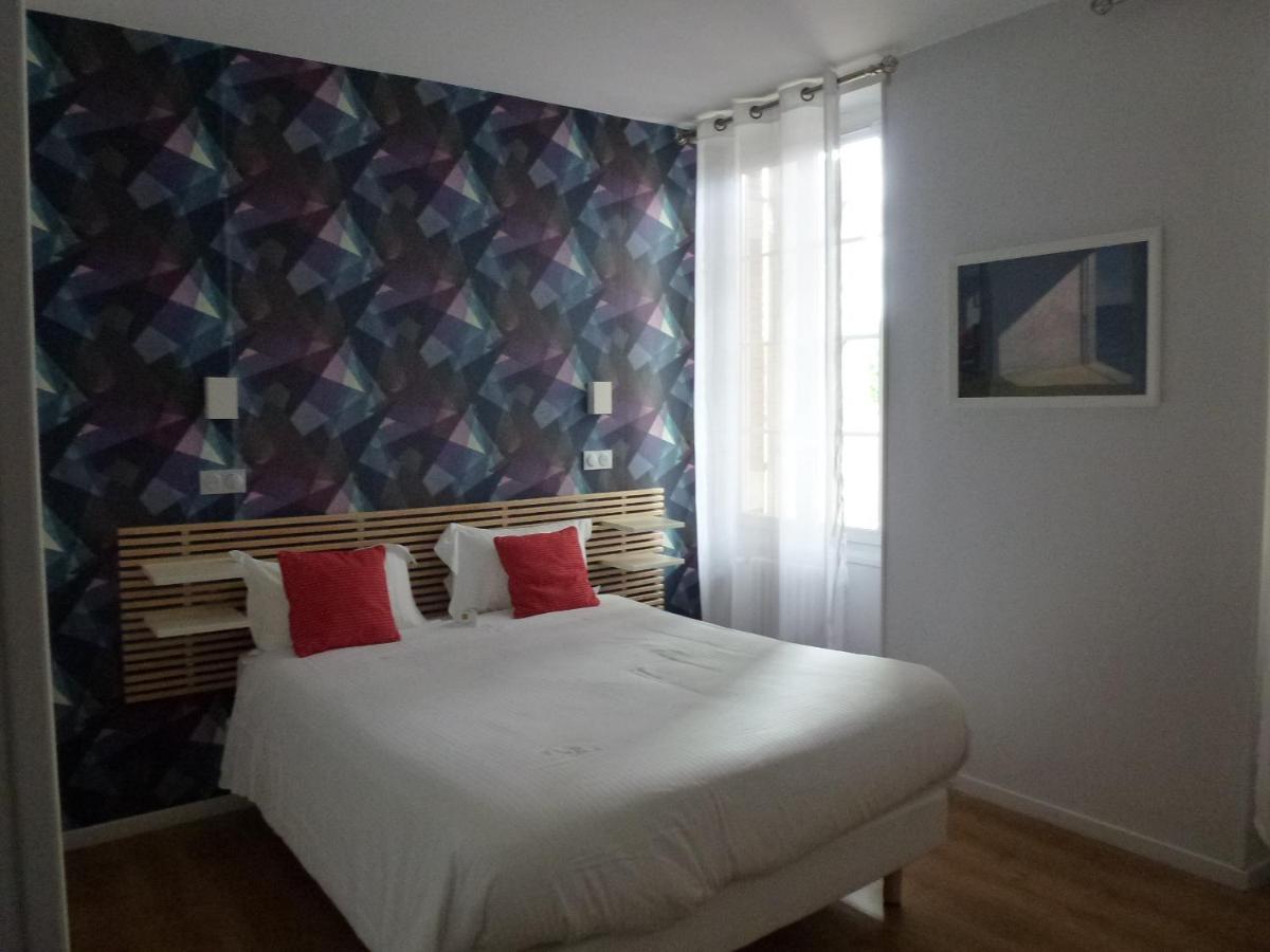 Logis Hotel L'Arche De Noe Екстер'єр фото