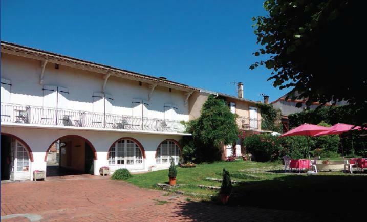 Logis Hotel L'Arche De Noe Екстер'єр фото