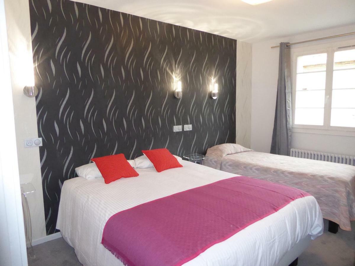 Logis Hotel L'Arche De Noe Екстер'єр фото
