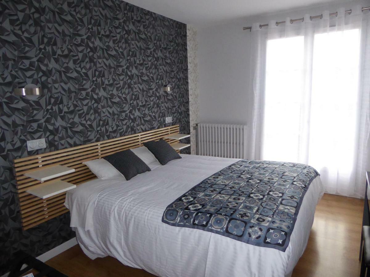Logis Hotel L'Arche De Noe Екстер'єр фото